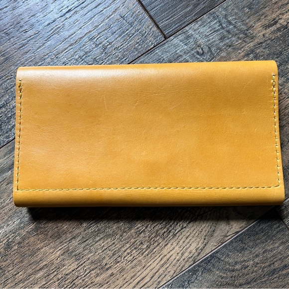 ~*~ Portland Leather Rancher Wallet Sunflower ~*~ - Picture 2 of 7